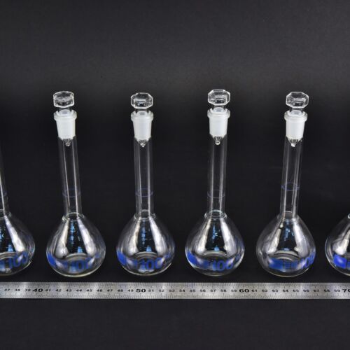 Set of six volumetric flasks with blue markings and octagonal-headed glass stoppers, 100 ml – No. 4