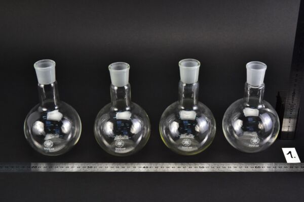 Set of four short-neck BORAL PULA flat-bottom flasks with ground-glass joints, 500 ml – No. 1 Set of four short-neck BORAL PULA flat-bottom flasks with ground-glass joints, 500 ml – No. 1
