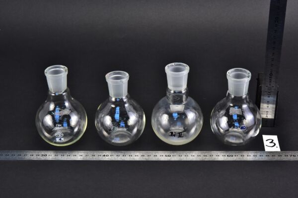 Mixed set of four short-neck flat-bottom flasks with ground-glass joints, 250 ml – No. 3 Mixed set of four short-neck flat-bottom flasks with ground-glass joints, 250 ml – No. 3