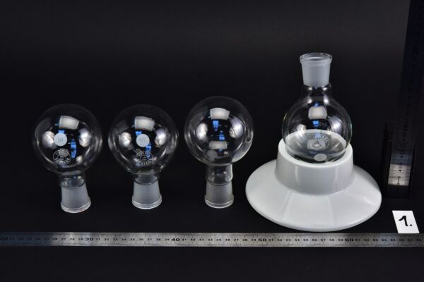 Négydarabos, csiszolatos SOVIREL gömblombik-készlet, 250 ml – Nr. 1 Négydarabos, csiszolatos SOVIREL gömblombik-készlet, 250 ml – Nr. 1