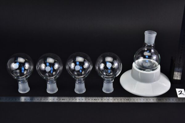 Ötdarabos, csiszolatos PYREX gömblombik-készlet, 250 ml – Nr. 2 Ötdarabos, csiszolatos PYREX gömblombik-készlet, 250 ml – Nr. 2