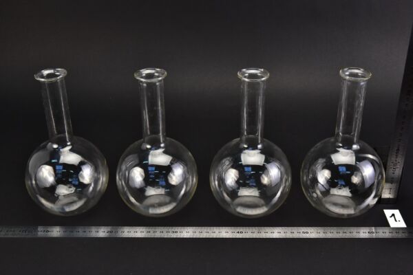 Set of four long-neck ERGON flat-bottom flasks without ground-glass joints, 1000 ml – No. 1 Set of four long-neck ERGON flat-bottom flasks without ground-glass joints, 1000 ml – No. 1