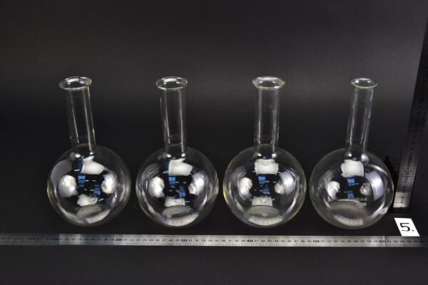 Set of four long-neck ERGON flat-bottom flasks without ground-glass joints, 1000 ml – No. 5 Set of four long-neck ERGON flat-bottom flasks without ground-glass joints, 1000 ml – No. 5