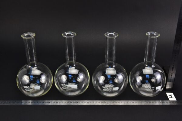 Set of four long-neck DUROVER flat-bottom flasks without ground-glass joints, 1000 ml – No. 9 Set of four long-neck DUROVER flat-bottom flasks without ground-glass joints, 1000 ml – No. 9