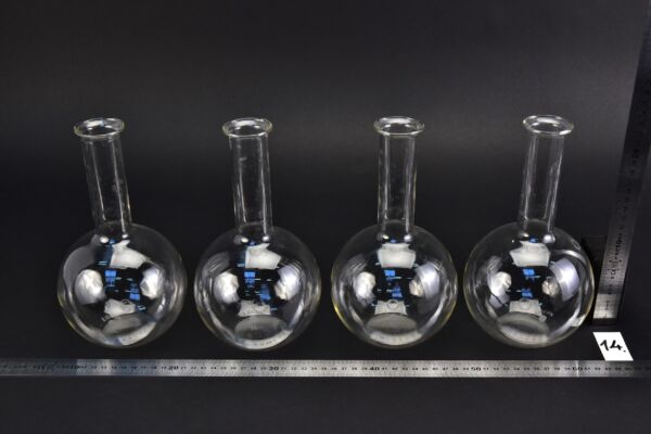 Set of four long-neck ERGON flat-bottom flasks without ground-glass joints, 1000 ml – No. 14 Set of four long-neck ERGON flat-bottom flasks without ground-glass joints, 1000 ml – No. 14