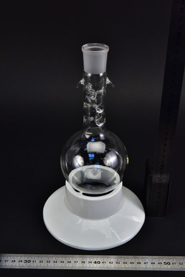 BORAL PULA round-bottom flask with indented anti-foam neck and ground-glass joint, 500 ml BORAL PULA round-bottom flask with indented anti-foam neck and ground-glass joint, 500 ml