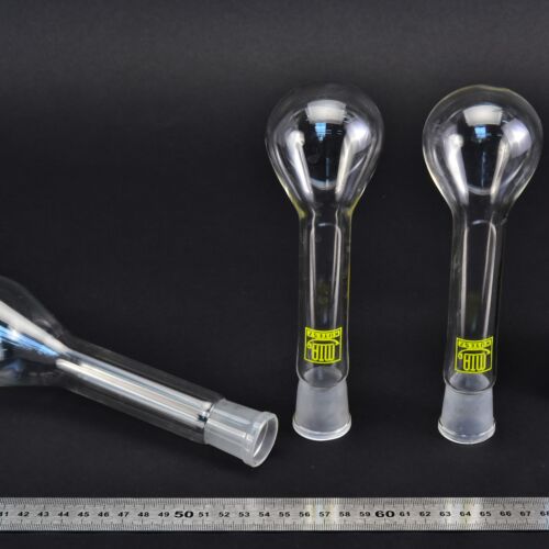 Set of three small Kjeldahl-type flasks with ground-glass joints – MTA KUTESZ / unmarked Set of three small Kjeldahl-type flasks with ground-glass joints – MTA KUTESZ / unmarked