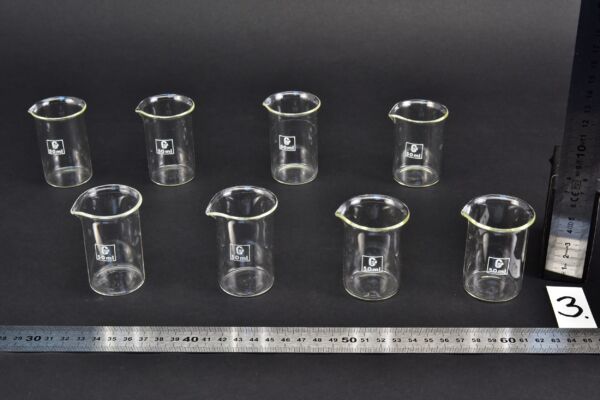 Set of eight GNÉ beakers, 50 ml – No. 3