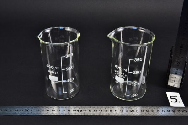 Set of two DUROVER and BORO 3.3-marked tall-form beakers, 400 ml – No. 5 Set of two DUROVER and BORO 3.3-marked tall-form beakers, 400 ml – No. 5