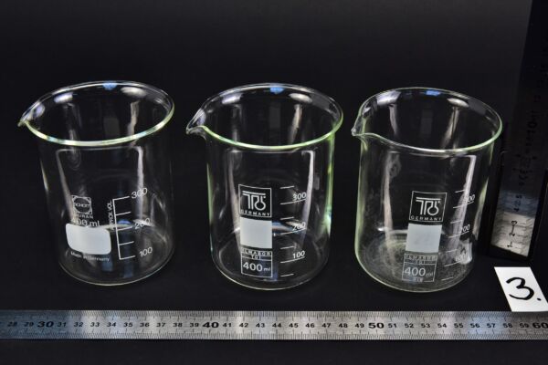Set of three SCHOTT DURAN and TGI ILMABOR low-form beakers, 400 ml – No. 3 Set of three SCHOTT DURAN and TGI ILMABOR low-form beakers, 400 ml – No. 3