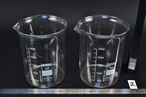 Pair of SIMAX low-form beakers, 3000 ml – No. 2 Pair of SIMAX low-form beakers, 3000 ml – No. 2