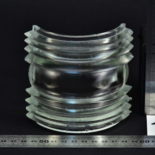 Clear Fresnel glass segment for a marine lamp – No. 1