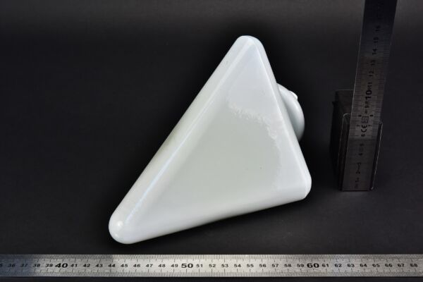 White triangular-pyramidal glass blank – 2 White triangular-pyramidal glass blank – 2