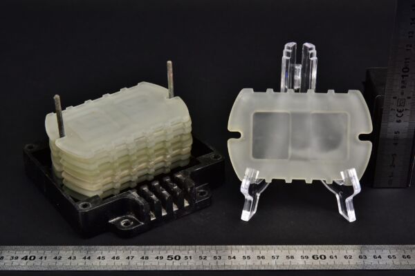 Glass-plate component assembly from electrical equipment, with 9 glass plates Glass-plate component assembly from electrical equipment, with 9 glass plates