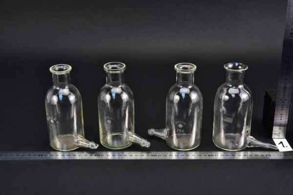 Set of four ERGON aspirator bottles with lower sidearms, 250 ml – No. 1 Set of four ERGON aspirator bottles with lower sidearms, 250 ml – No. 1