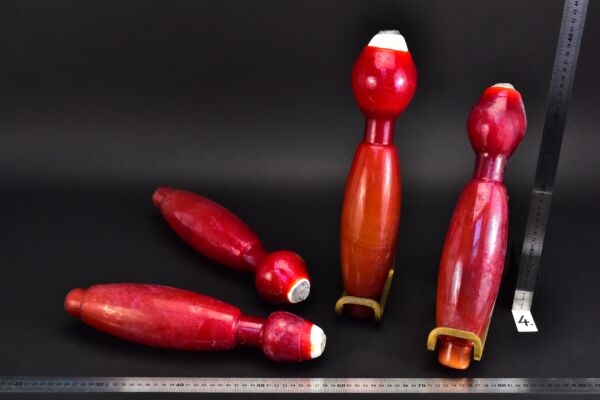 Set of four red-and-white club-shaped glass blanks – No. 4