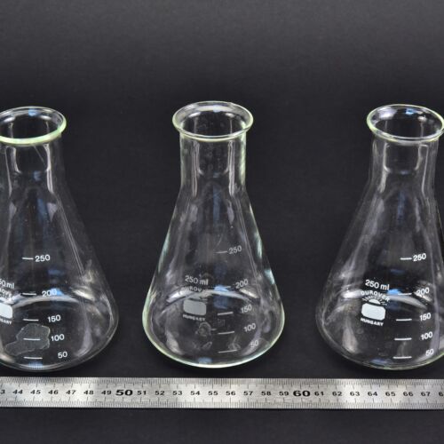 Háromdarabos DUROVER szűk szájú Erlenmeyer-lombik-készlet, 250 ml – Nr. 3 Háromdarabos DUROVER szűk szájú Erlenmeyer-lombik-készlet, 250 ml – Nr. 3
