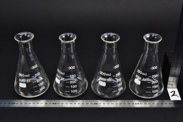 Négydarabos BORO 3.3 jelölésű szűk szájú Erlenmeyer-lombik-készlet, 300 ml – Nr. 2 Négydarabos BORO 3.3 jelölésű szűk szájú Erlenmeyer-lombik-készlet, 300 ml – Nr. 2