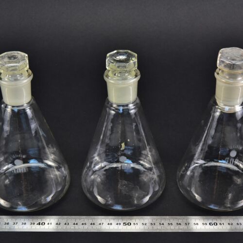 Háromdarabos ERGON csiszolt üvegdugós Erlenmeyer-lombik-készlet, 500 ml – Nr. 1 Háromdarabos ERGON csiszolt üvegdugós Erlenmeyer-lombik-készlet, 500 ml – Nr. 1