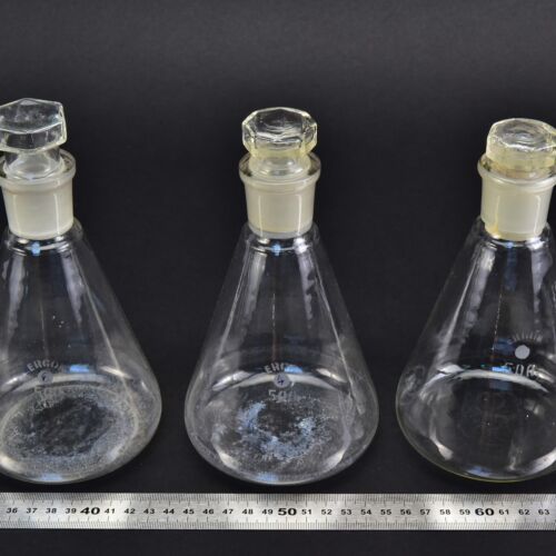 Háromdarabos ERGON csiszolt üvegdugós Erlenmeyer-lombik-készlet, 500 ml – Nr. 2 Háromdarabos ERGON csiszolt üvegdugós Erlenmeyer-lombik-készlet, 500 ml – Nr. 2