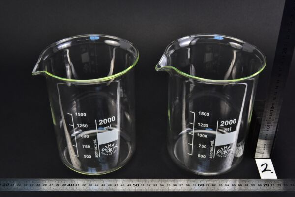 Pair of SIMAX laboratory beakers, 2000 ml – No. 2 Pair of SIMAX laboratory beakers, 2000 ml – No. 2