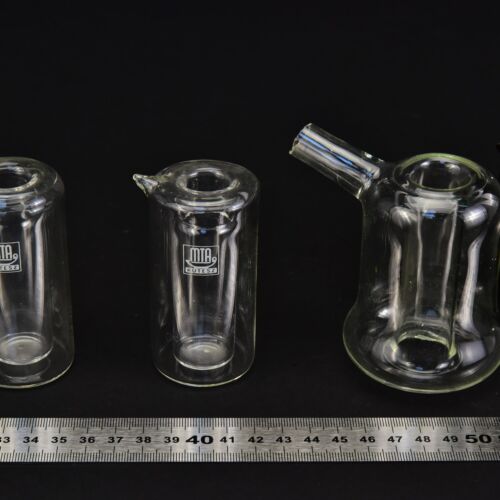 Háromdarabos duplafalú laboratóriumi üvegedény-készlet Háromdarabos duplafalú laboratóriumi üvegedény-készlet