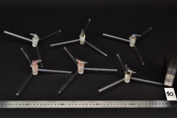 Set of six three-way laboratory glass stopcocks – No. 10 Set of six three-way laboratory glass stopcocks – No. 10