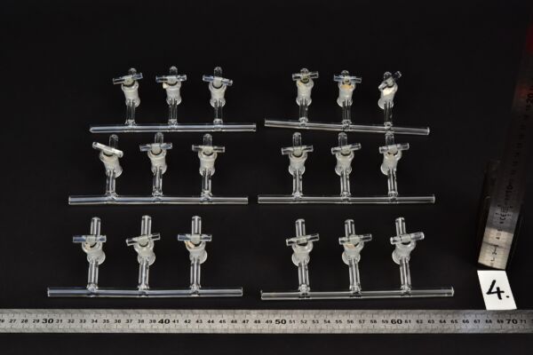 Set of six three-port laboratory glass manifolds with glass stopcocks – No. 4 Set of six three-port laboratory glass manifolds with glass stopcocks – No. 4