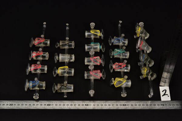 Ötdarabos, négycsapos laboratóriumi üveg elosztócső-készlet – Nr. 2