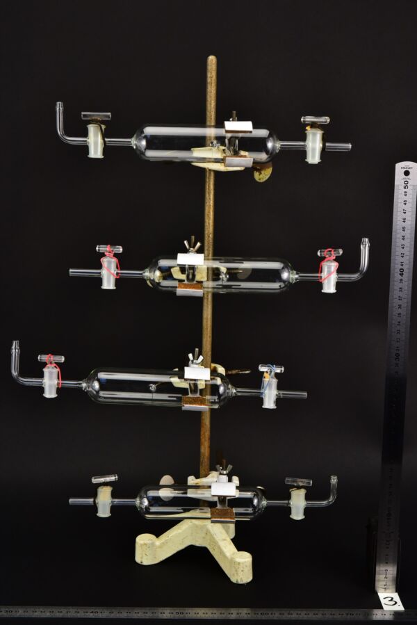 Set of four glass gas sampling tubes with twin stopcocks – No. 3 Set of four glass gas sampling tubes with twin stopcocks – No. 3