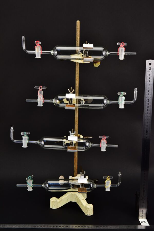 Set of four glass gas sampling tubes with twin stopcocks – No. 8 Set of four glass gas sampling tubes with twin stopcocks – No. 8