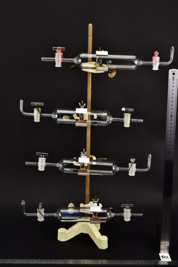 Set of four glass gas sampling tubes with twin stopcocks – No. 10 Set of four glass gas sampling tubes with twin stopcocks – No. 10