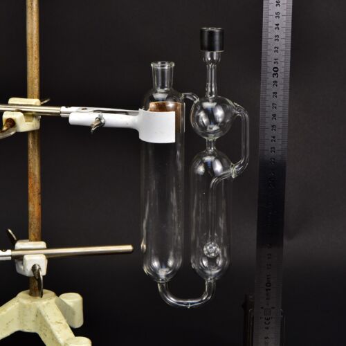 Two-chamber glass absorption pipette with external connecting tube and bubbler Two-chamber glass absorption pipette with external connecting tube and bubbler