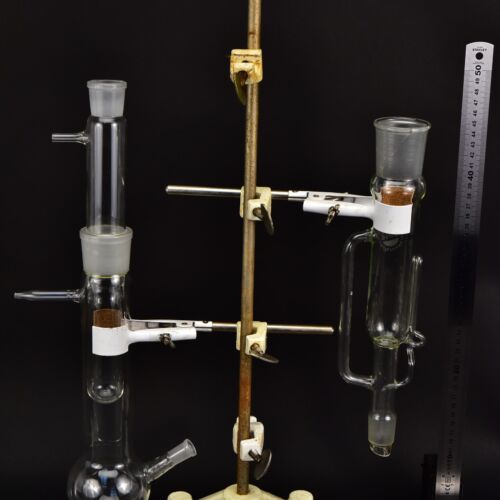 Soxhlet extractor and glass apparatus with internal insert – two-piece set Soxhlet extractor and glass apparatus with internal insert – two-piece set