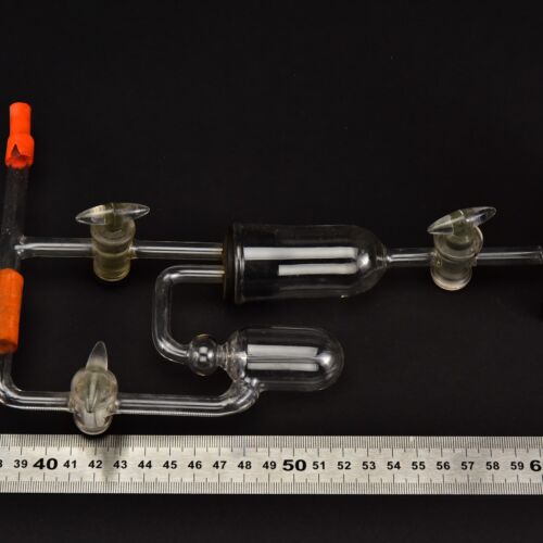 Two-chamber laboratory glass apparatus with three stopcocks Two-chamber laboratory glass apparatus with three stopcocks