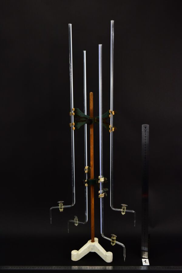 Long glass burettes with offset stopcocks – set of four – No. 1 Long glass burettes with offset stopcocks – set of four – No. 1