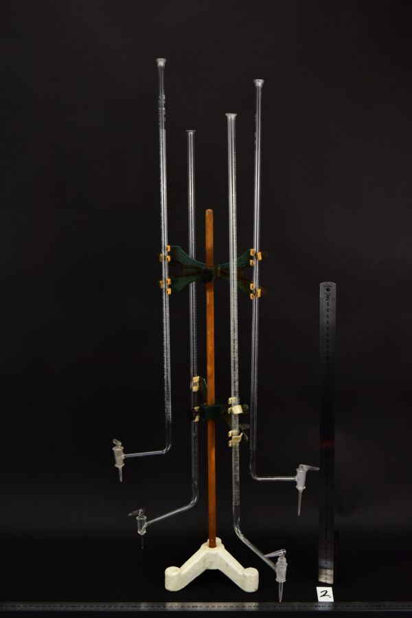 Long glass burettes with offset stopcocks – set of four – No. 2 Long glass burettes with offset stopcocks – set of four – No. 2