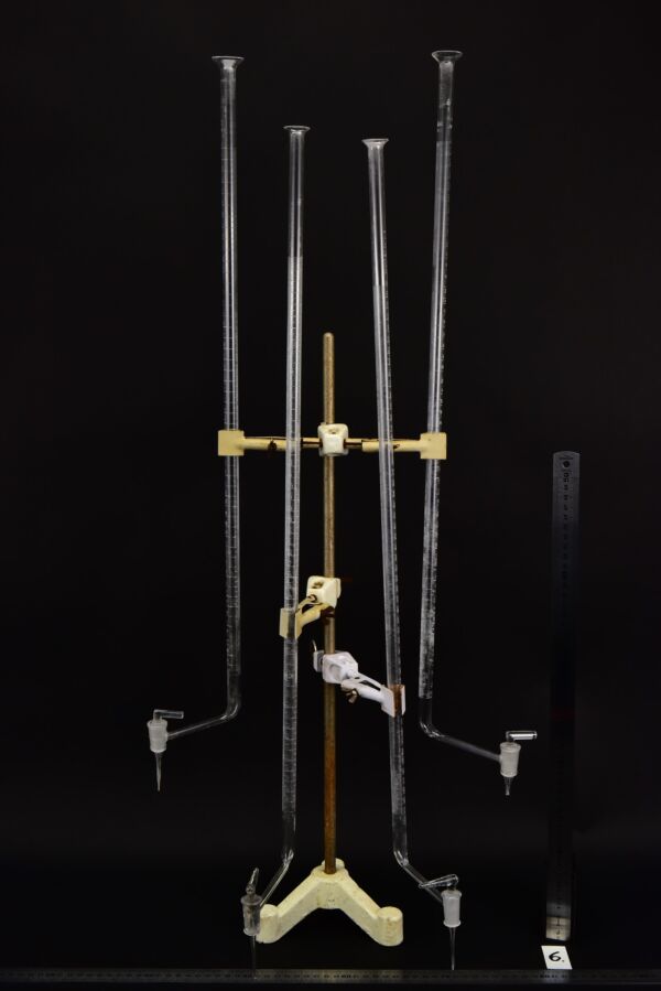 Long glass burettes with offset stopcocks – set of four – No. 6 Long glass burettes with offset stopcocks – set of four – No. 6
