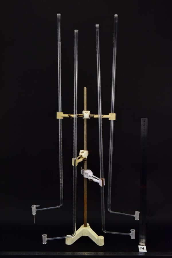 Long glass burettes with offset stopcocks – set of four – No. 11 Long glass burettes with offset stopcocks – set of four – No. 11