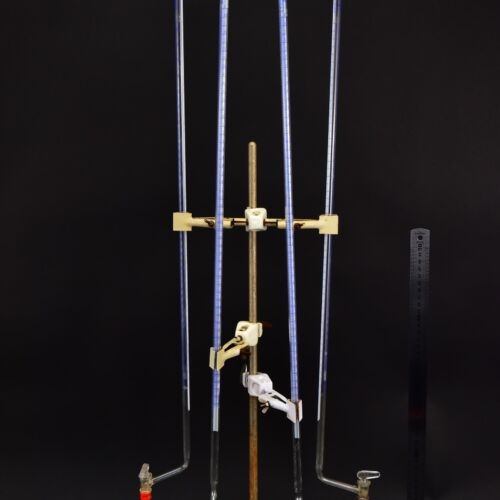 Long glass burettes with blue graduations – set of four – No. 1 Long glass burettes with blue graduations – set of four – No. 1