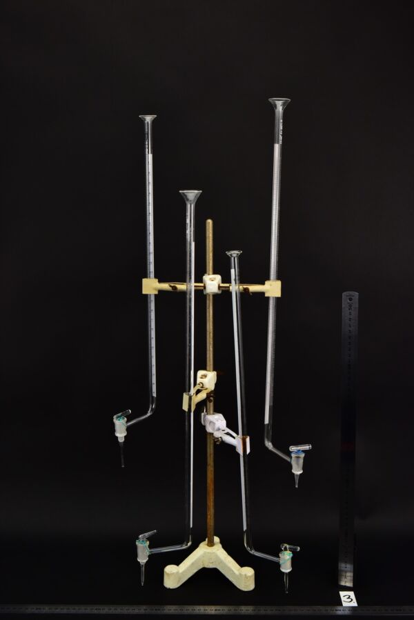 Glass burettes with offset stopcocks and funnel-shaped openings – set of four – No. 3 Glass burettes with offset stopcocks and funnel-shaped openings – set of four – No. 3