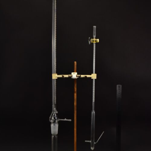 Specialised laboratory glass burettes – mixed set of two Specialised laboratory glass burettes – mixed set of two