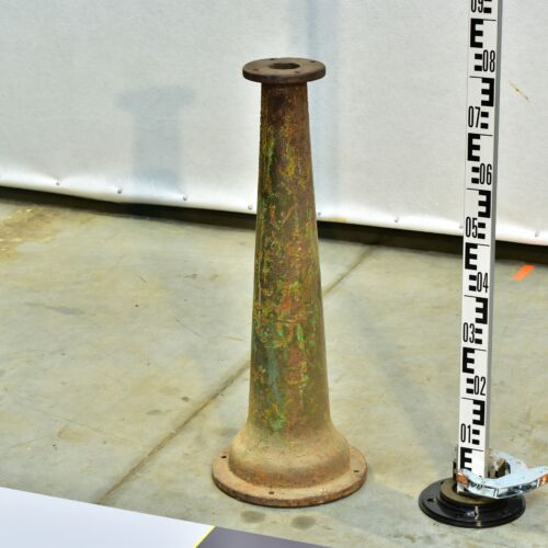 Standalone Cast-Iron Trumpet or Tulip Pedestal Standalone Cast-Iron Trumpet or Tulip Pedestal