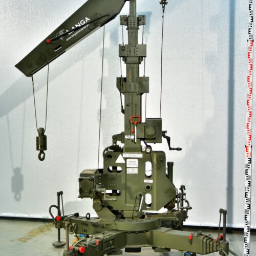 LANGA Manual Crane for Installing a Fighter-Aircraft Ejection Seat
