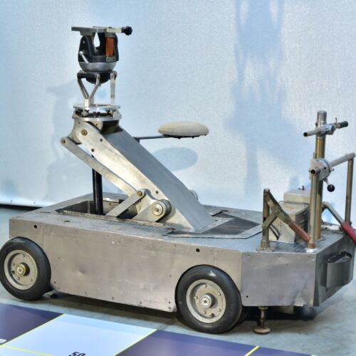 1950s McAllister Hydraulic Camera Dolly with Lifting Arm 1950s McAllister Hydraulic Camera Dolly with Lifting Arm