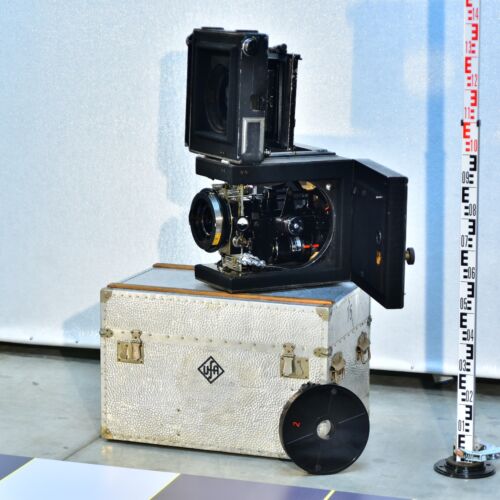 UFA-Marked Transport Case with André Debrie Super-Parvo-Color 35mm Soundproofed Studio Camera UFA-Marked Transport Case with André Debrie Super-Parvo-Color 35mm Soundproofed Studio Camera