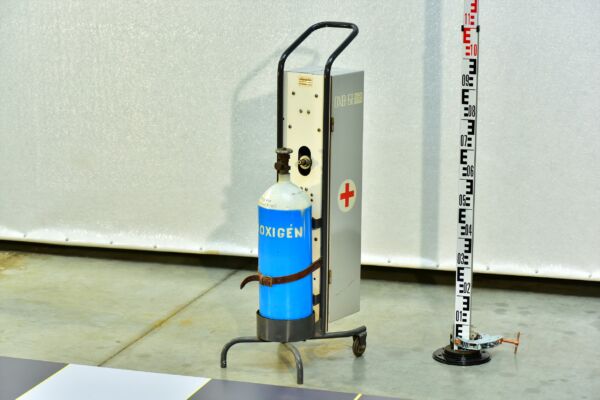 1970s–1980s Mobile Oxygen Breathing Apparatus for Industrial Rescue Service