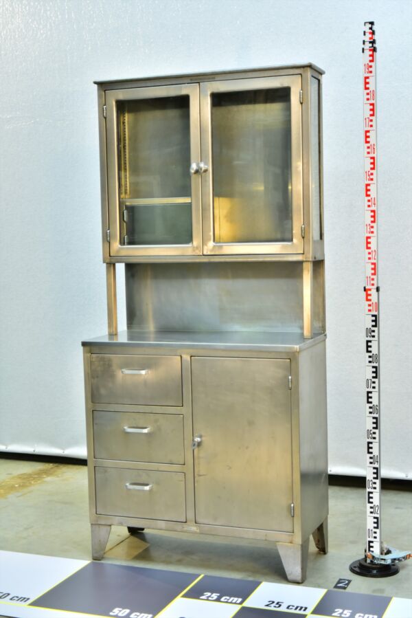 American Military-Style Stainless-Steel Surgical Cabinet with Cupboard-Style Design – No. 2 American Military-Style Stainless-Steel Surgical Cabinet with Cupboard-Style Design – No. 2