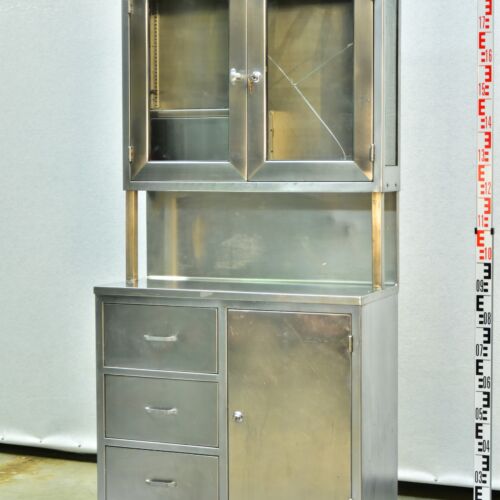 American Military-Style Stainless-Steel Surgical Cabinet with Cupboard-Style Design – No. 3