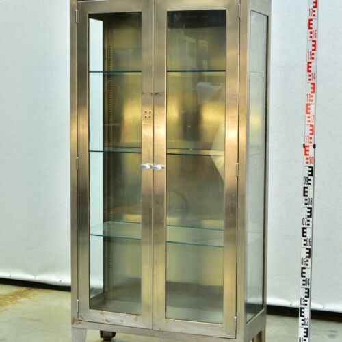 Tall Stainless-Steel Surgical Display Cabinet in American Military Style – No. 2 Tall Stainless-Steel Surgical Display Cabinet in American Military Style – No. 2